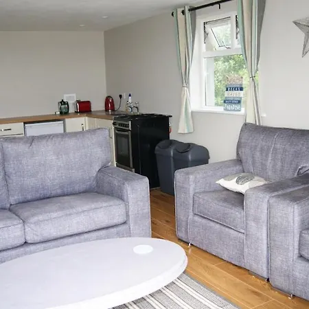 Sea View Overlooking Ardmore Bay Apartment